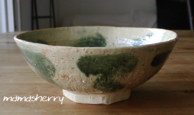 健康レシピの料理と暮らしを楽しむ器：グリーンの中くらいの大きさの鉢（自作）